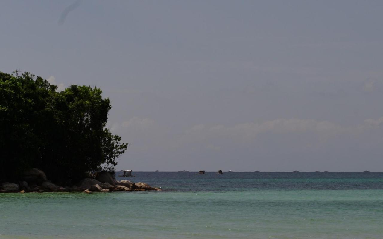 Ten Rooms Teluk Bakau Luaran gambar